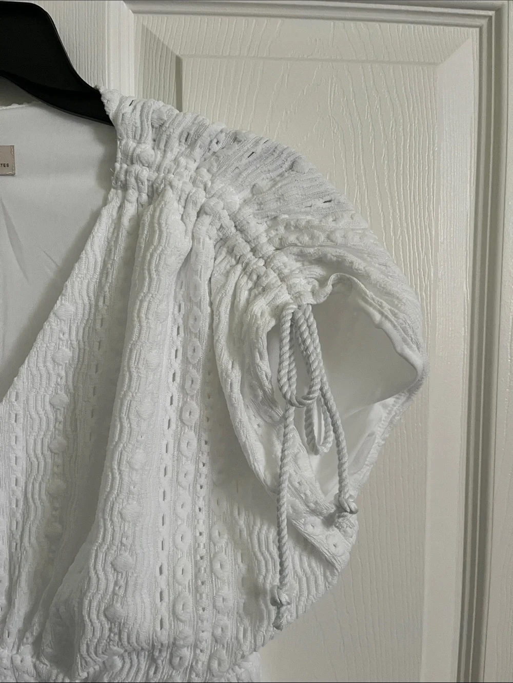 LOFT White Eyelet V-Neck Puff Sleeve Peplum Top
